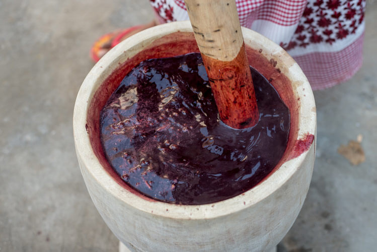 Natural dyes for Eri silk.
