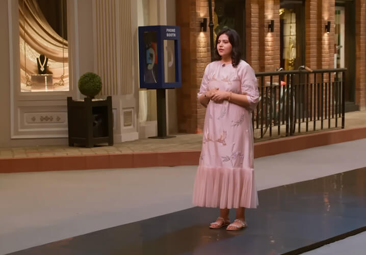 Contestants pitching their brands on the show.