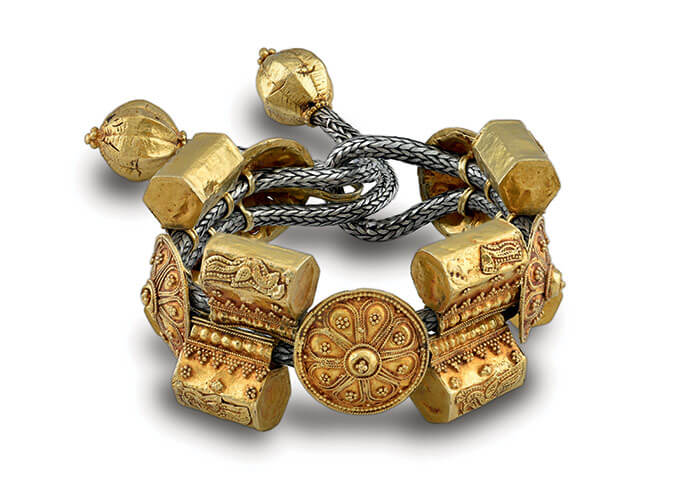 A Shekhawati nath (nose ring) from Rajasthan dating back to the 19th and 20th century.