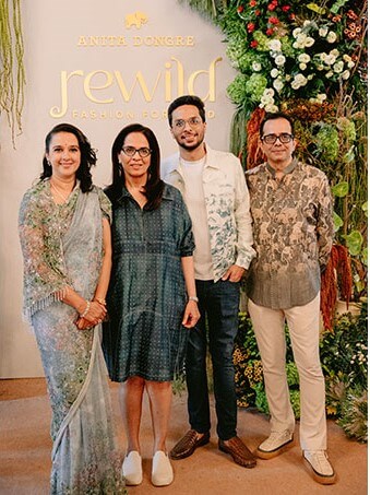 Gaekwad, Dongre photographed with Yash Dongre and CEO Mukesh Savlani