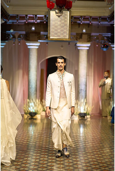 A variant of the veshti by Vivek Karunakaran